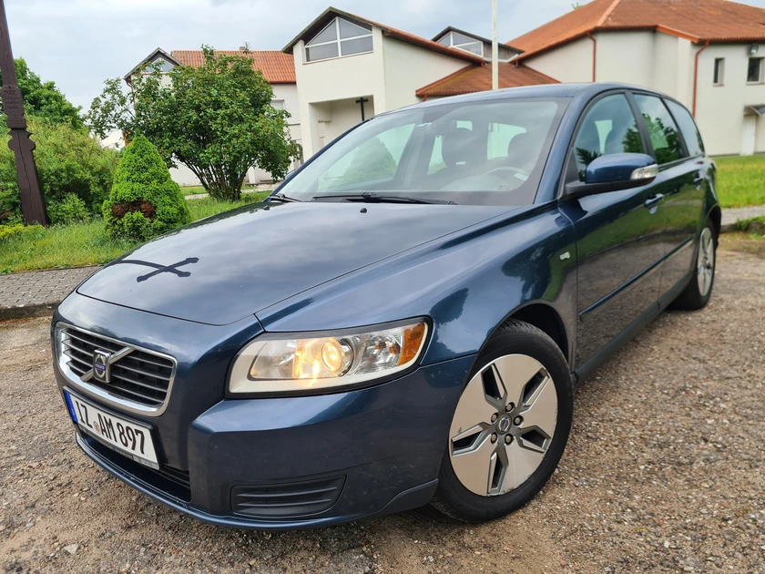  Volvo V50 2009: Geros būklės universalas laukia tavęs!