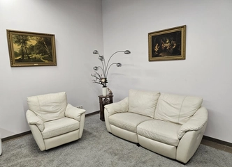 Natūralios odos sofos komplektas už 499 eur