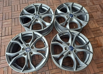 Originalūs FORD R17 ratlankiai 5x108 – kokybė ir patikimumas