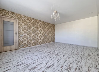 Erdvus 3 kambarių butas Šilutėje – idealus šeimai!