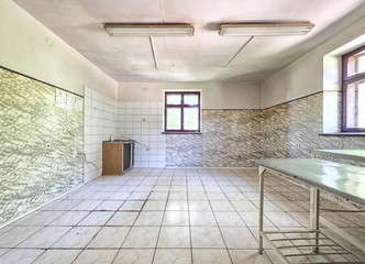 Galimybė įsigyti šalia esantį žemės sklypą su vandens telkiniu