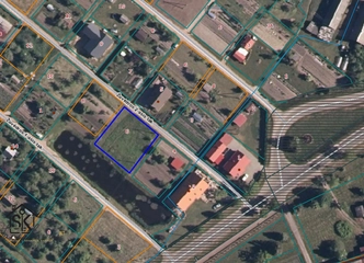 Sklypas šalia miesto komunikacijų ir infrastruktūros