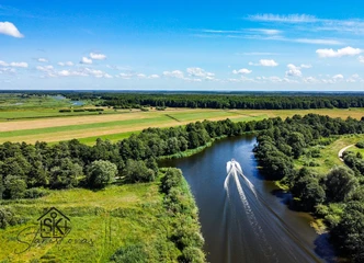 Atraskite savo svajonių sklypą prie upės