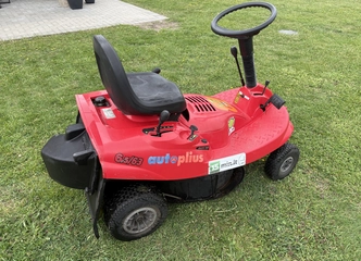 Parduodu vejos traktoriuką Castlegarden - patogus pjovimas 63 cm pločio!